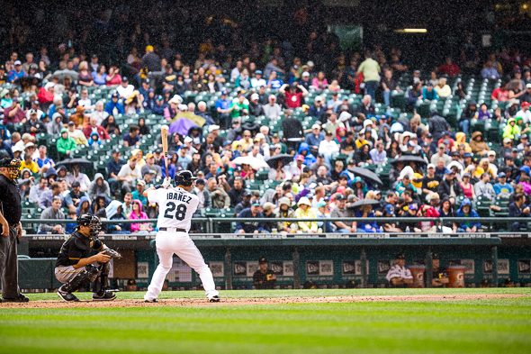 Raul Ibanez to sign with Mariners as Yankees lose experienced bat, reports  say 