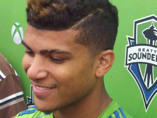 deandre yedlin hair