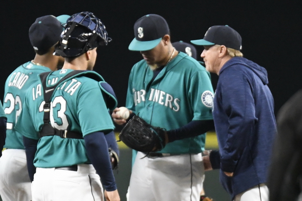 Seattle Mariners pitcher Felix Hernandez sets tone for team's