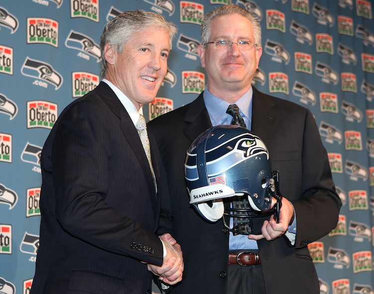 Pete Carroll passes fellow Seahawks great Mike Holmgren in all-time wins -  Field Gulls