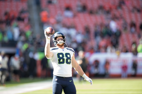 Brown's 'hold-in' starting to become a Seahawks' test - Sportspress  Northwest